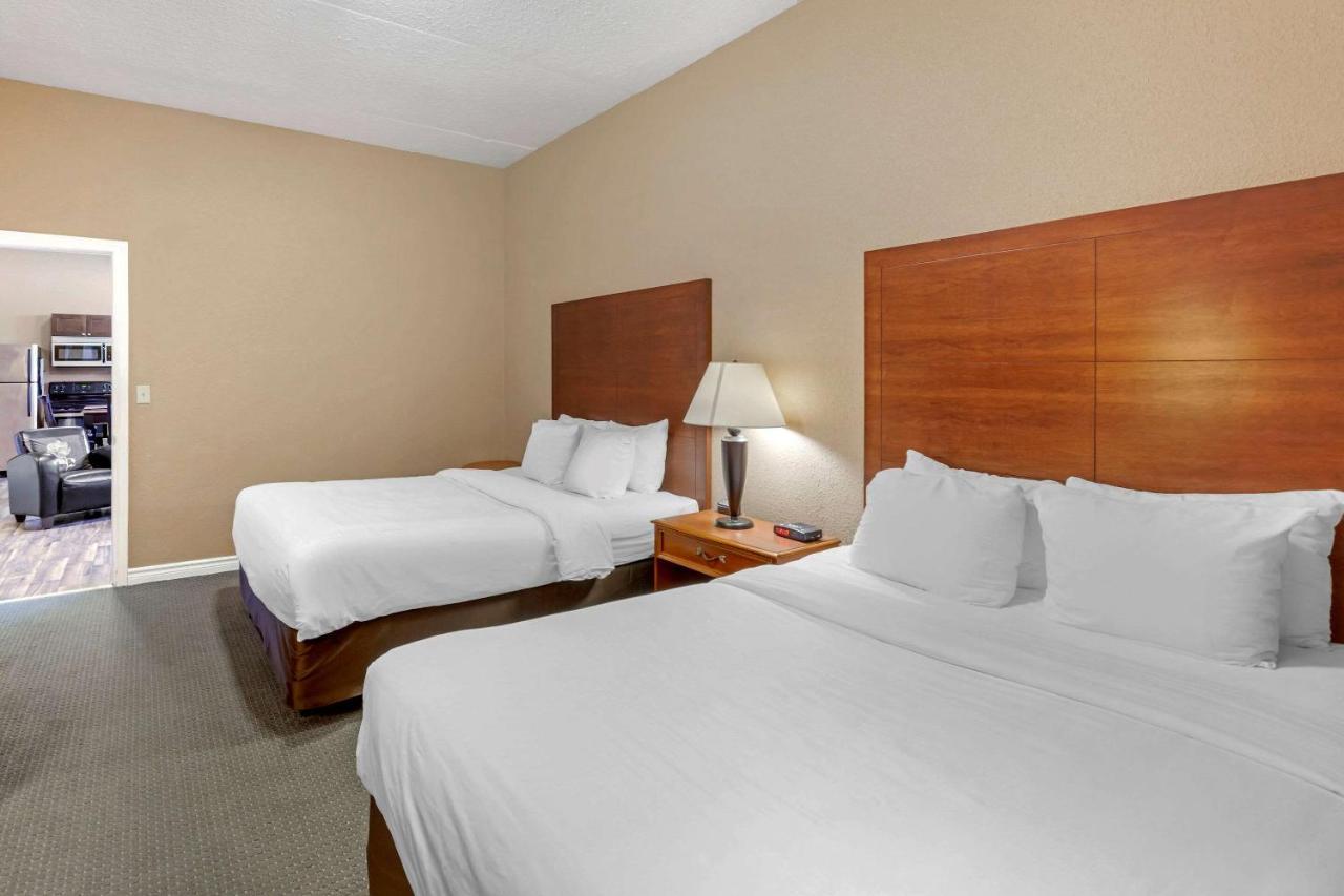 Comfort & Thousand Islands Harbour District Hotel 3*