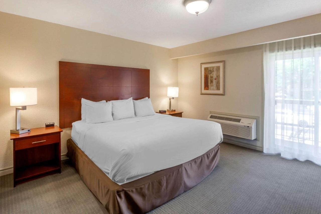 Comfort & Thousand Islands Harbour District 3* Gananoque