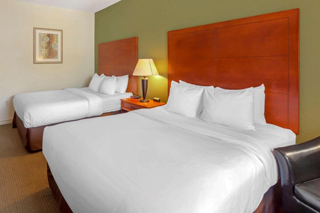 Comfort & Thousand Islands Harbour District 3* Gananoque