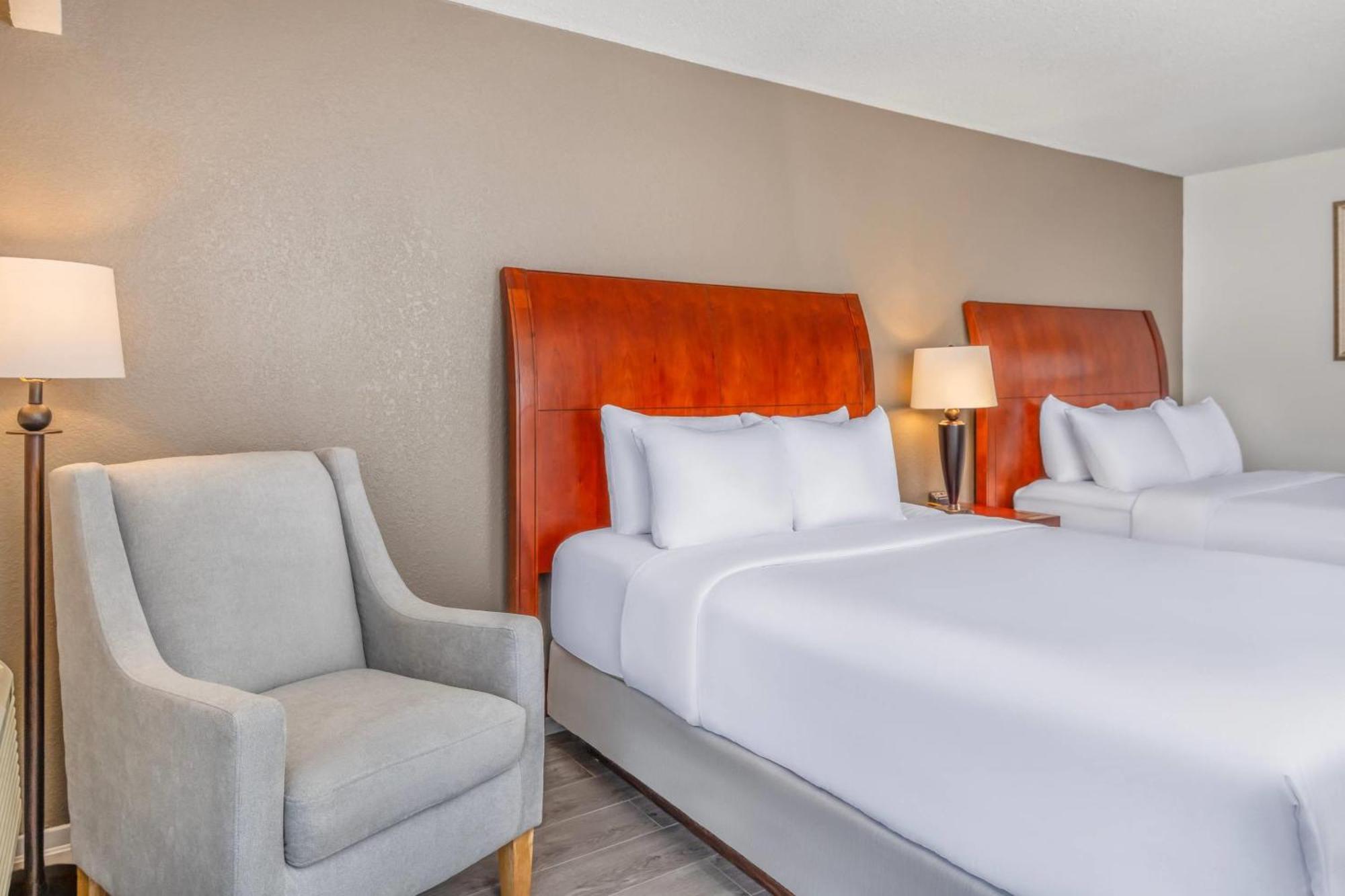 Comfort & Thousand Islands Harbour District 3* Gananoque