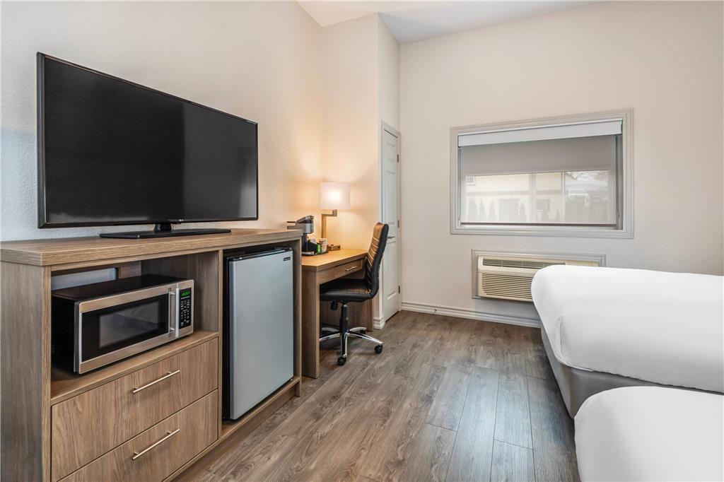 Hotel Comfort & Thousand Islands Harbour District 3*